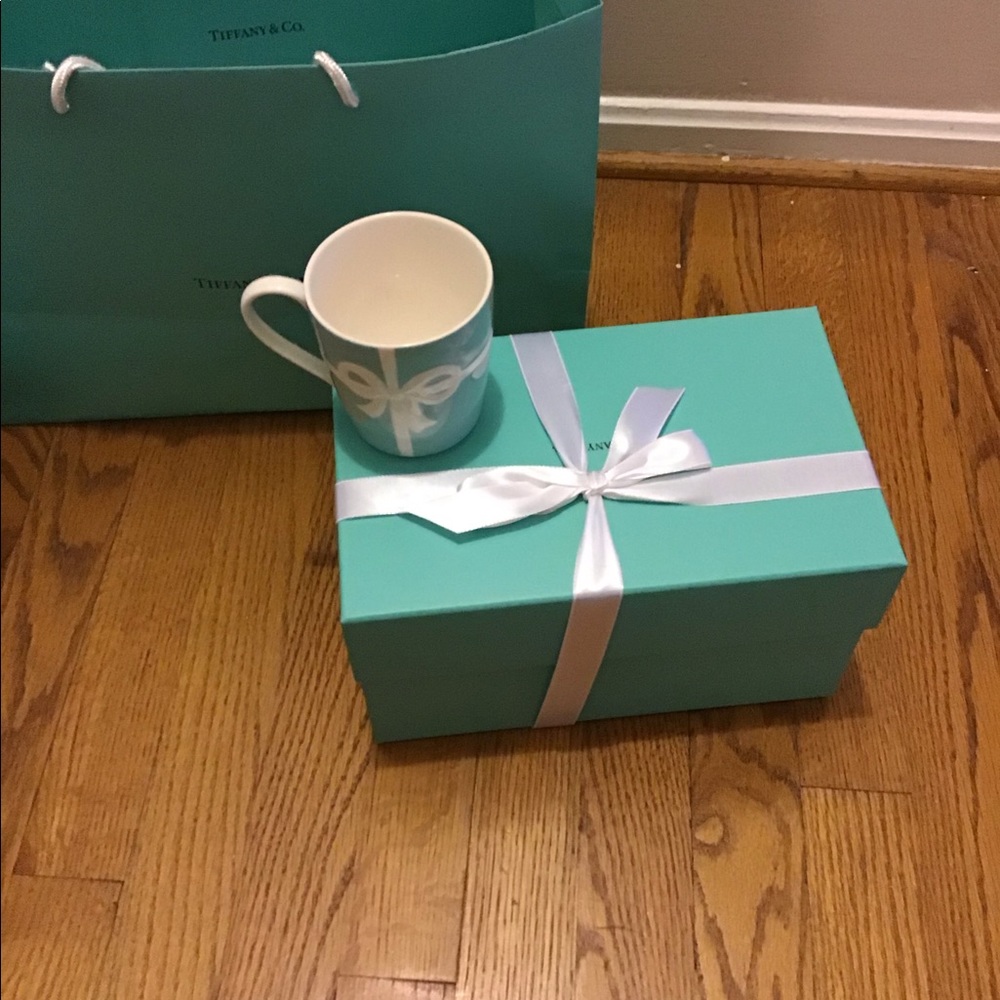 3 Tiffany Bow Coffee Mugs